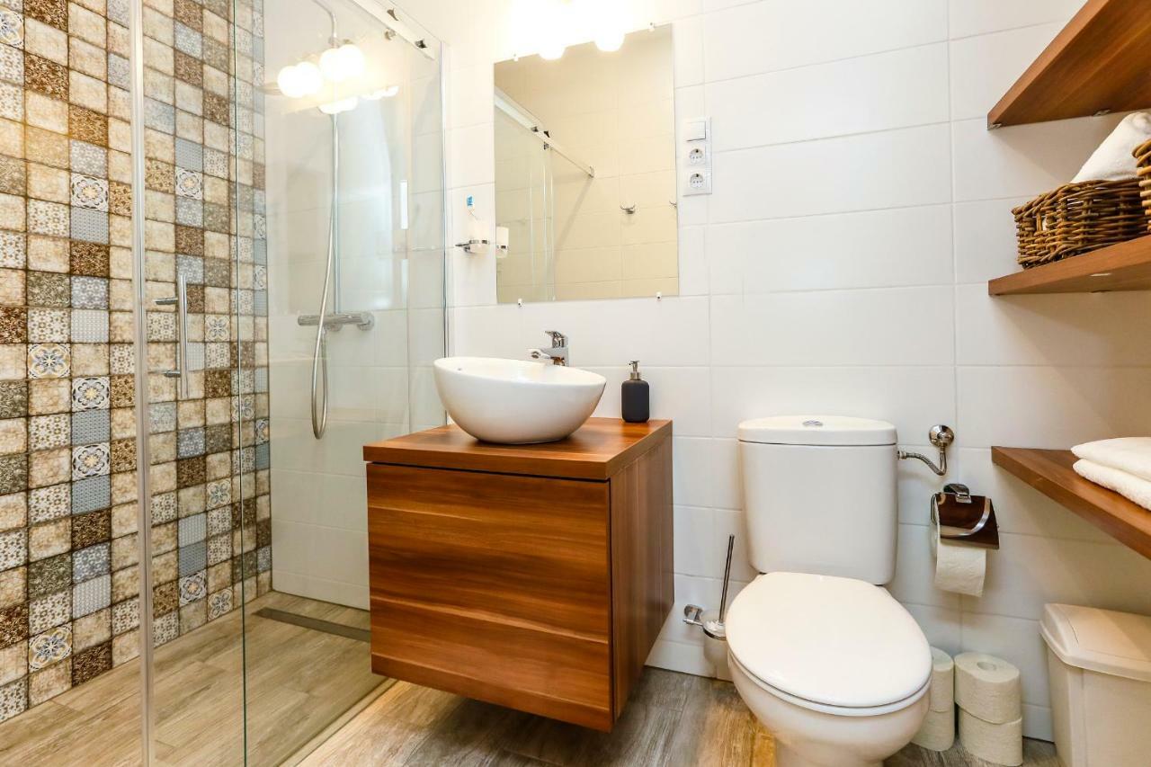 D8 Design Apartment & Studio Еґер Екстер'єр фото