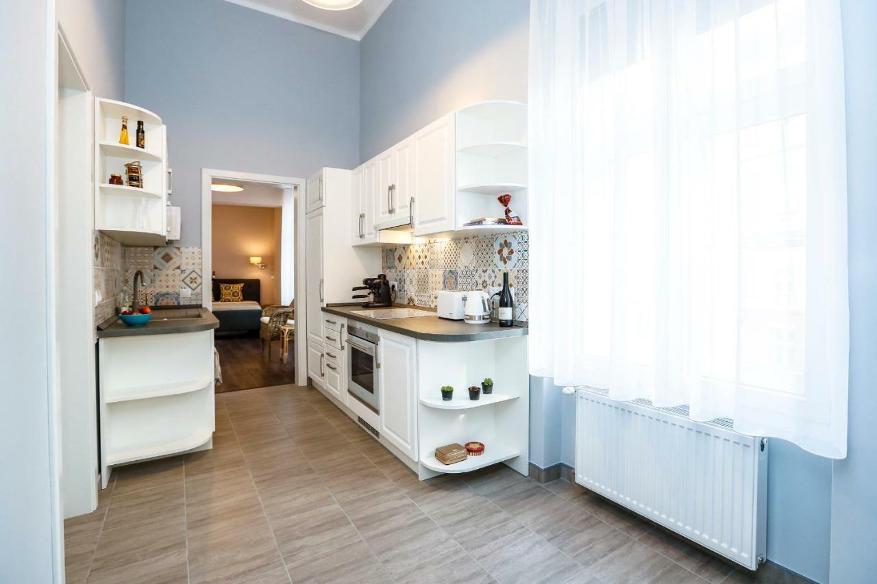 D8 Design Apartment & Studio Еґер Екстер'єр фото